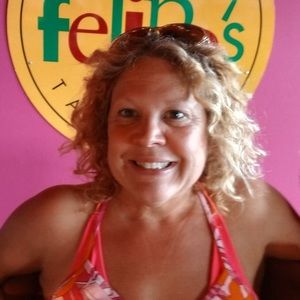 Meet your Posher, Renee